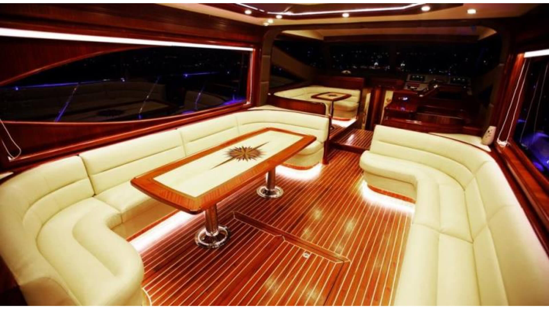 Delux Motoryat Boğaz Turu 3 Kabin 18 Metre