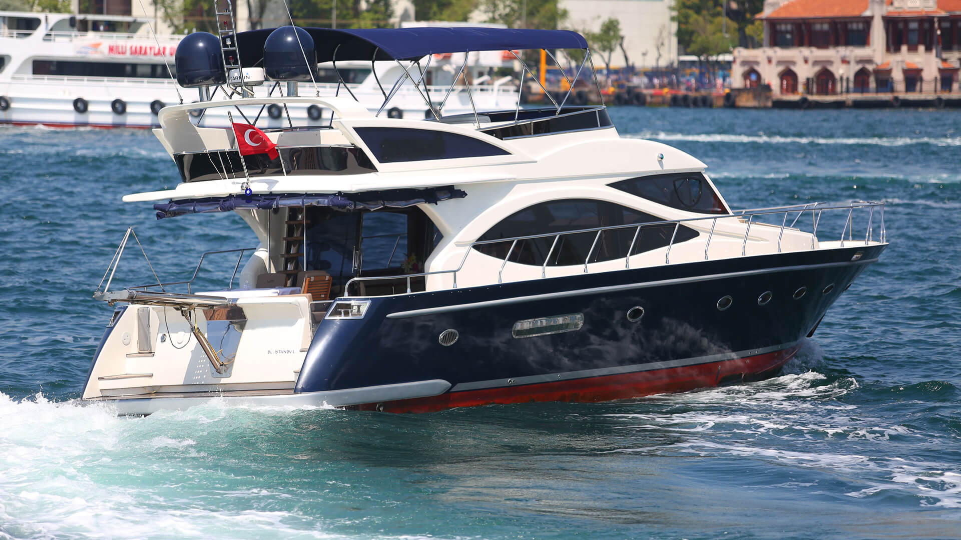 Delux Motoryat Boğaz Turu 3 Kabin 18 Metre