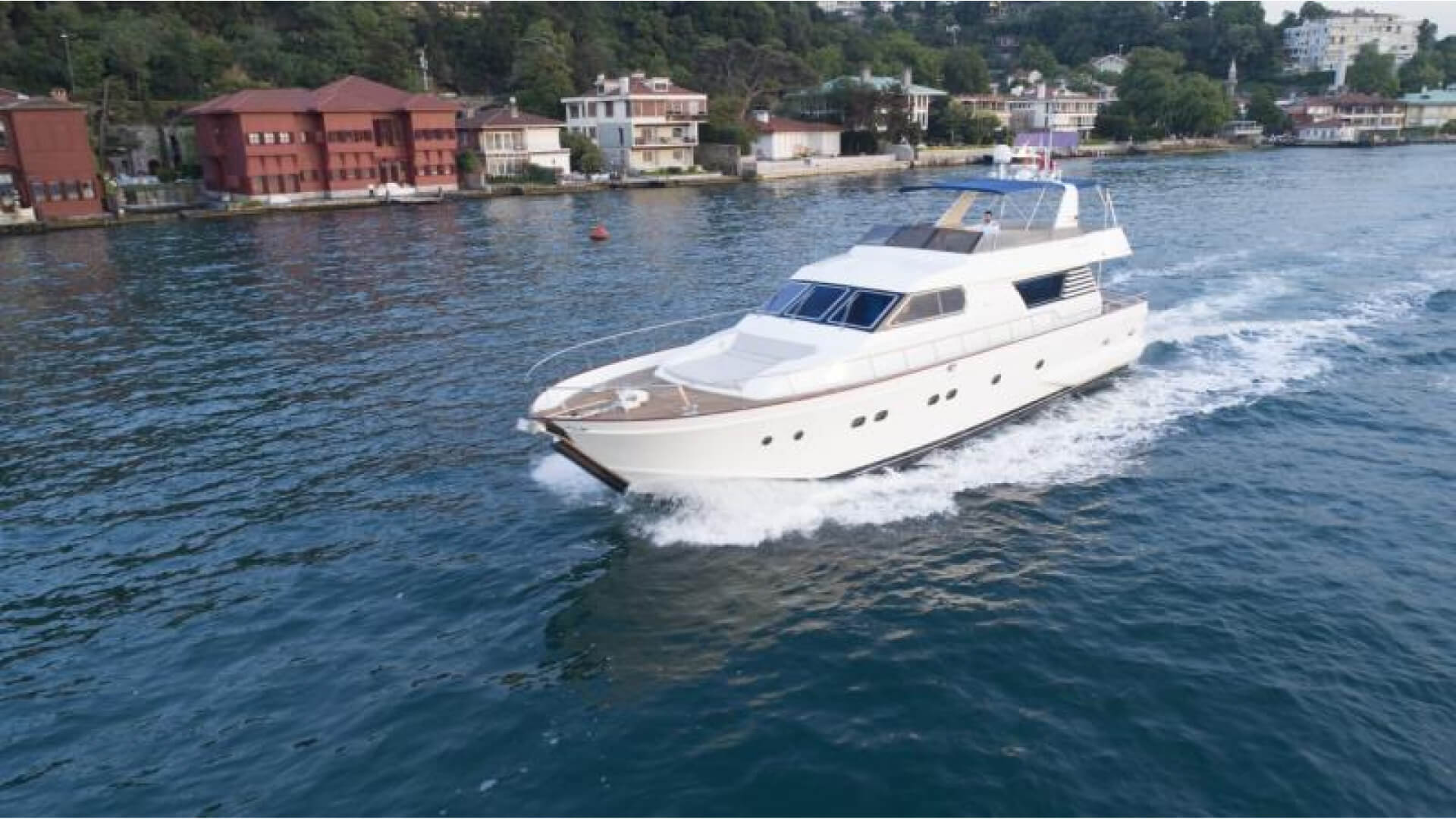 Delux Motoryat Saatlik Kiralama 3 Kabin 26 Metre