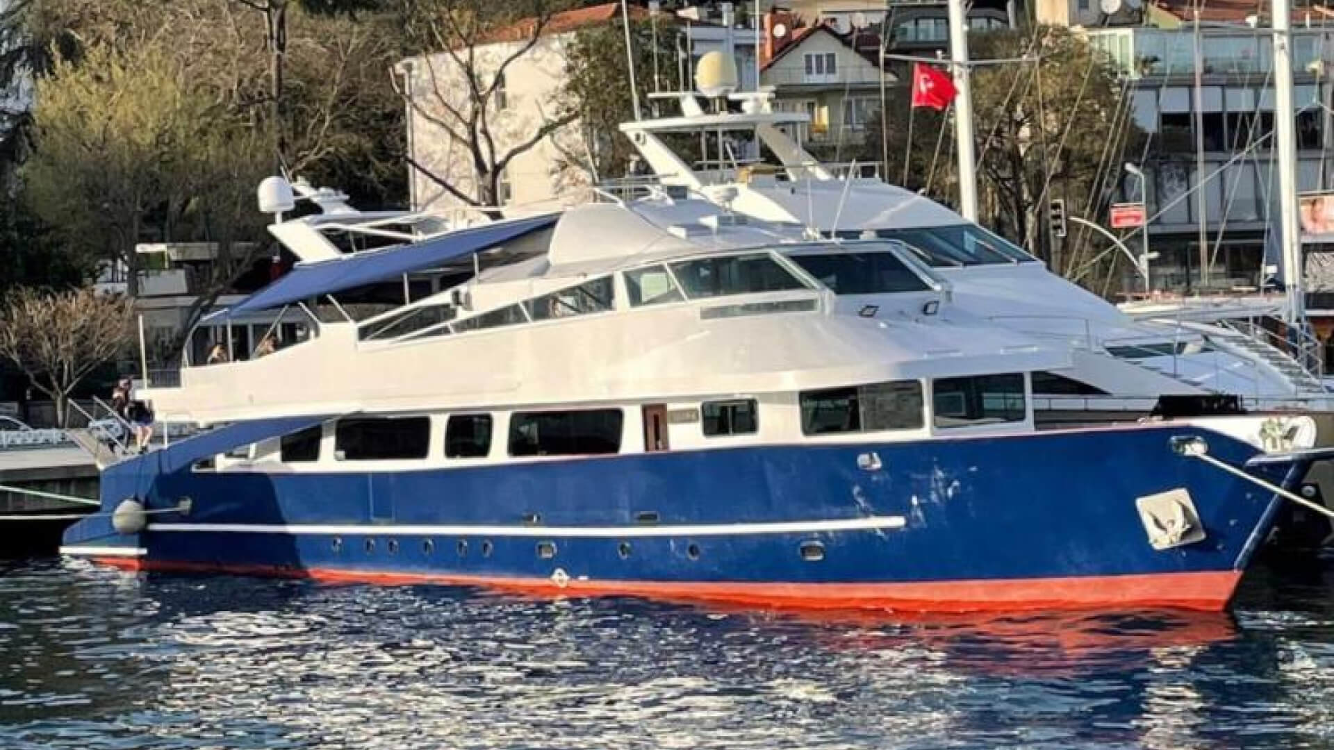 Saatlik Davet teknesi Kiralama 80 Kişilik 34 Metre
