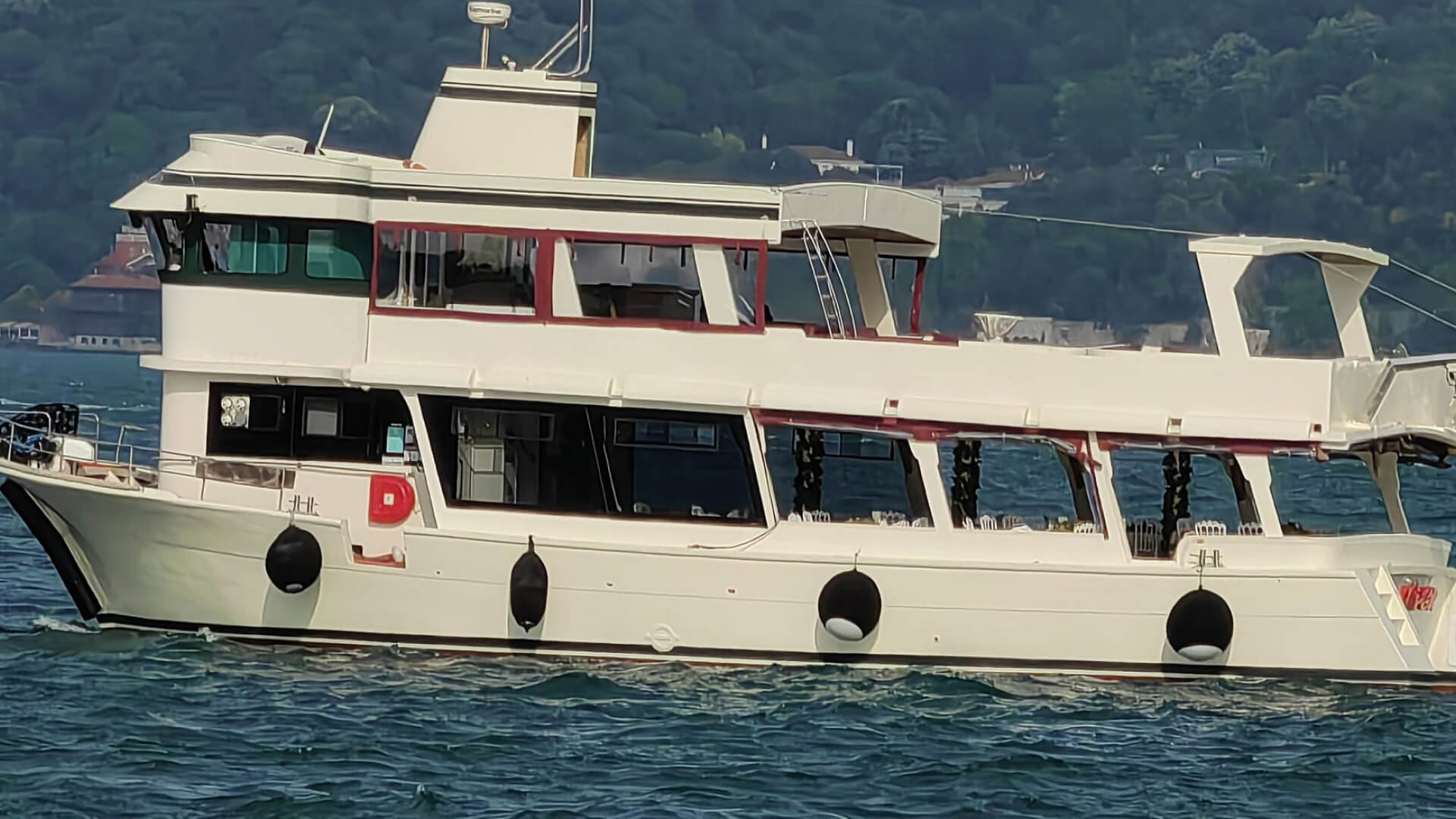 Saatlik Davet teknesi Kiralama 60 Kişilik 19 Metre