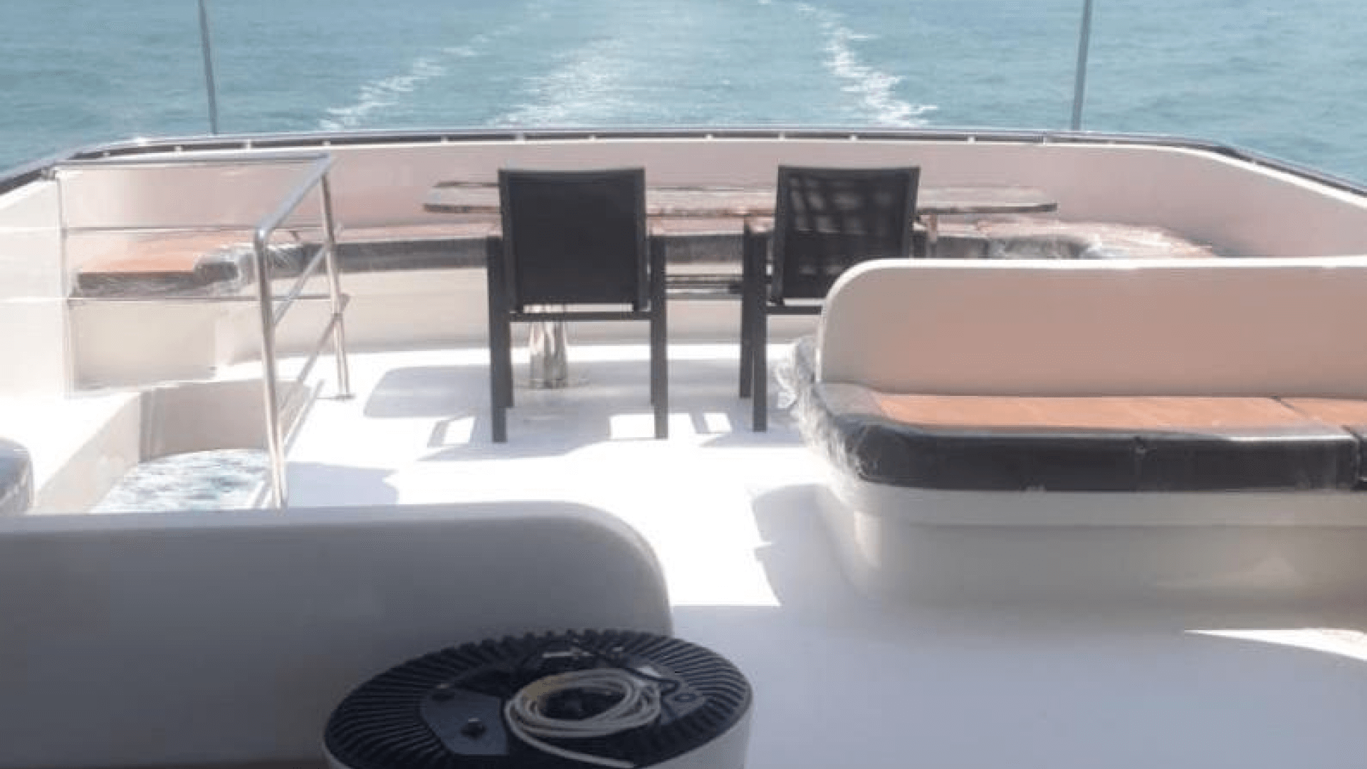 Saatlik Motoryat Kiralama 36 Kişilik 30 Metre 