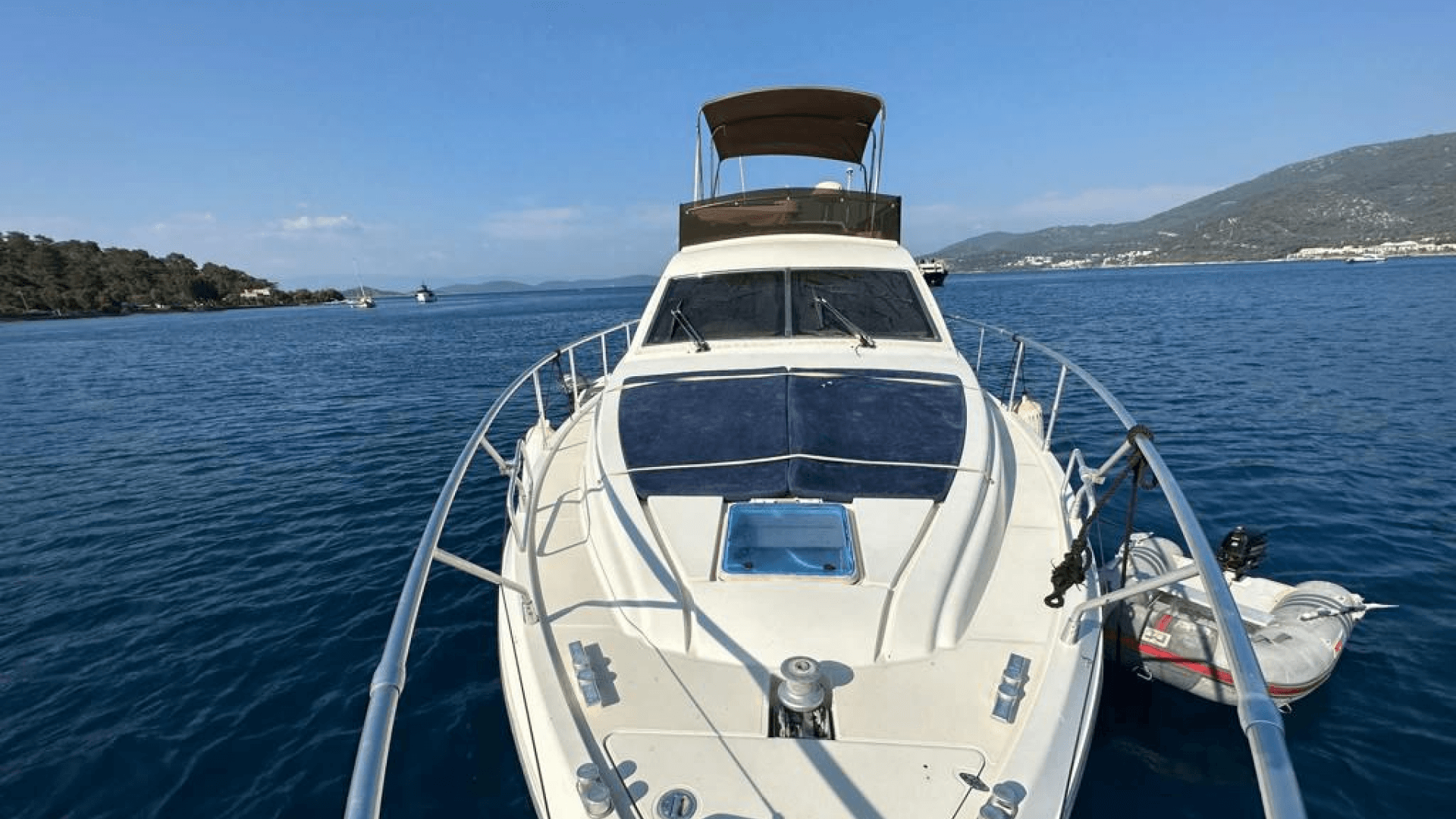 Saatlik istanbul Boğaz Turu Motoryat Kiralama 6 Kişilik 15 Metre