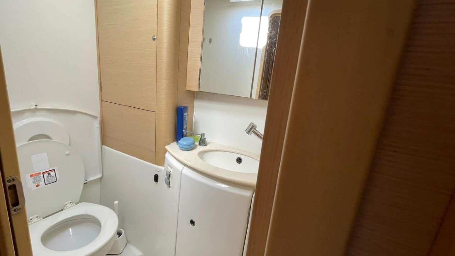 Kiralık Delux Lagoon 440