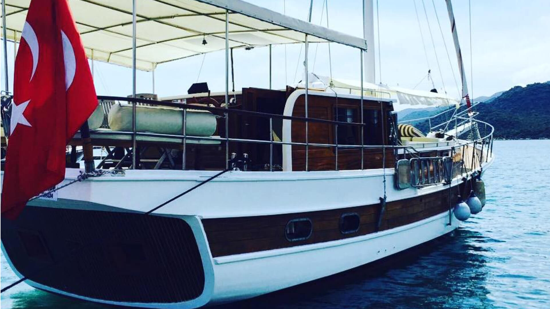 Kekova Kaşta 3 Kabin Ekonomik Lüx Gulet 15 Metre