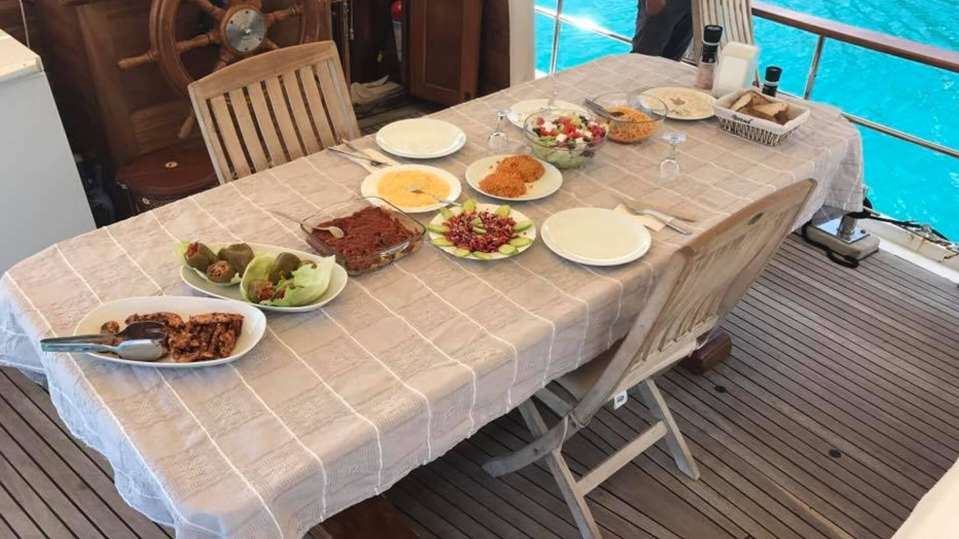 Kekova Kaşta 3 Kabin Ekonomik Lüx Gulet 15 Metre