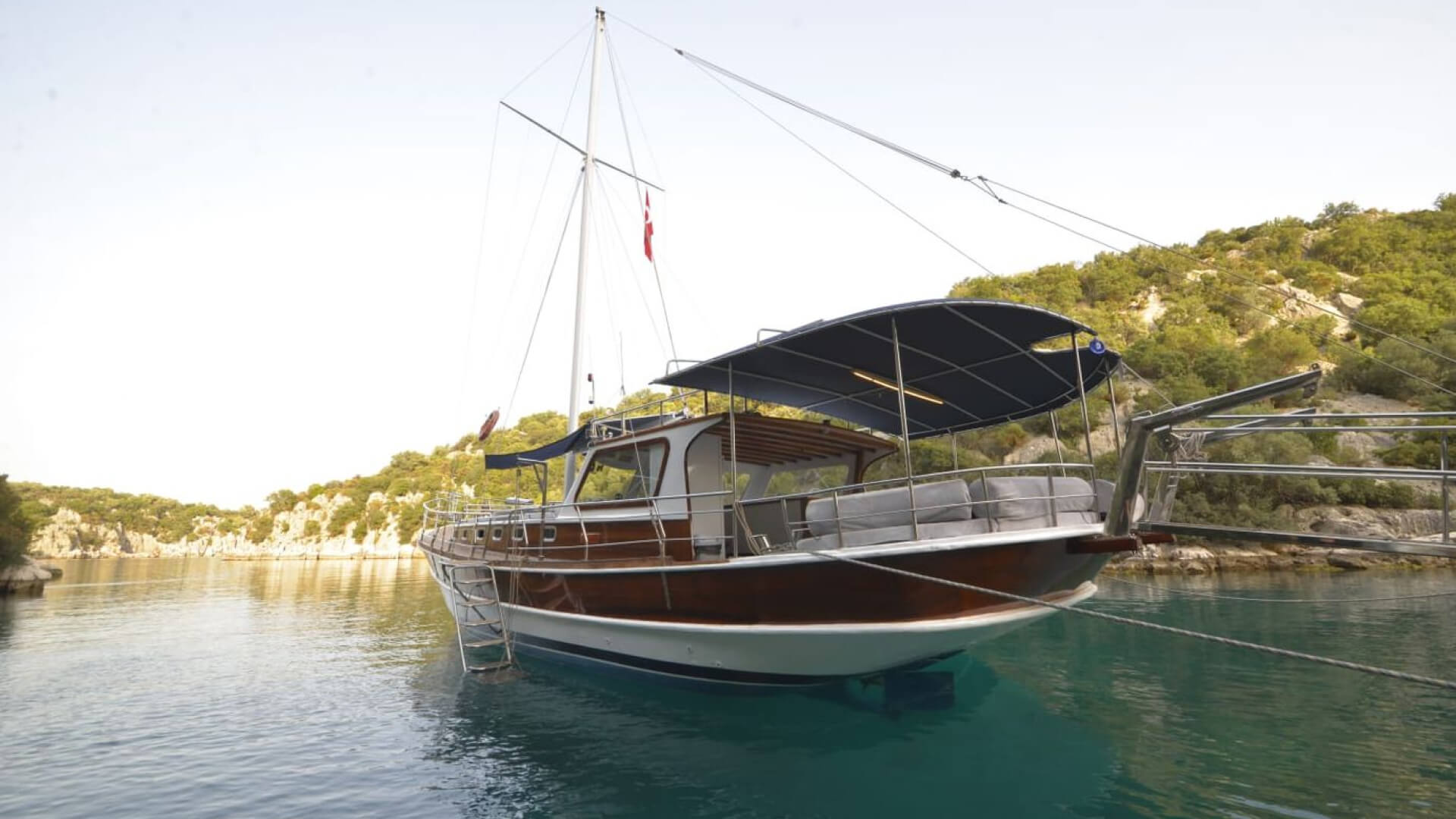 Kaş - Kekova Koyları Konaklamalı Lux Gulet 8 Kişi 19 Metre