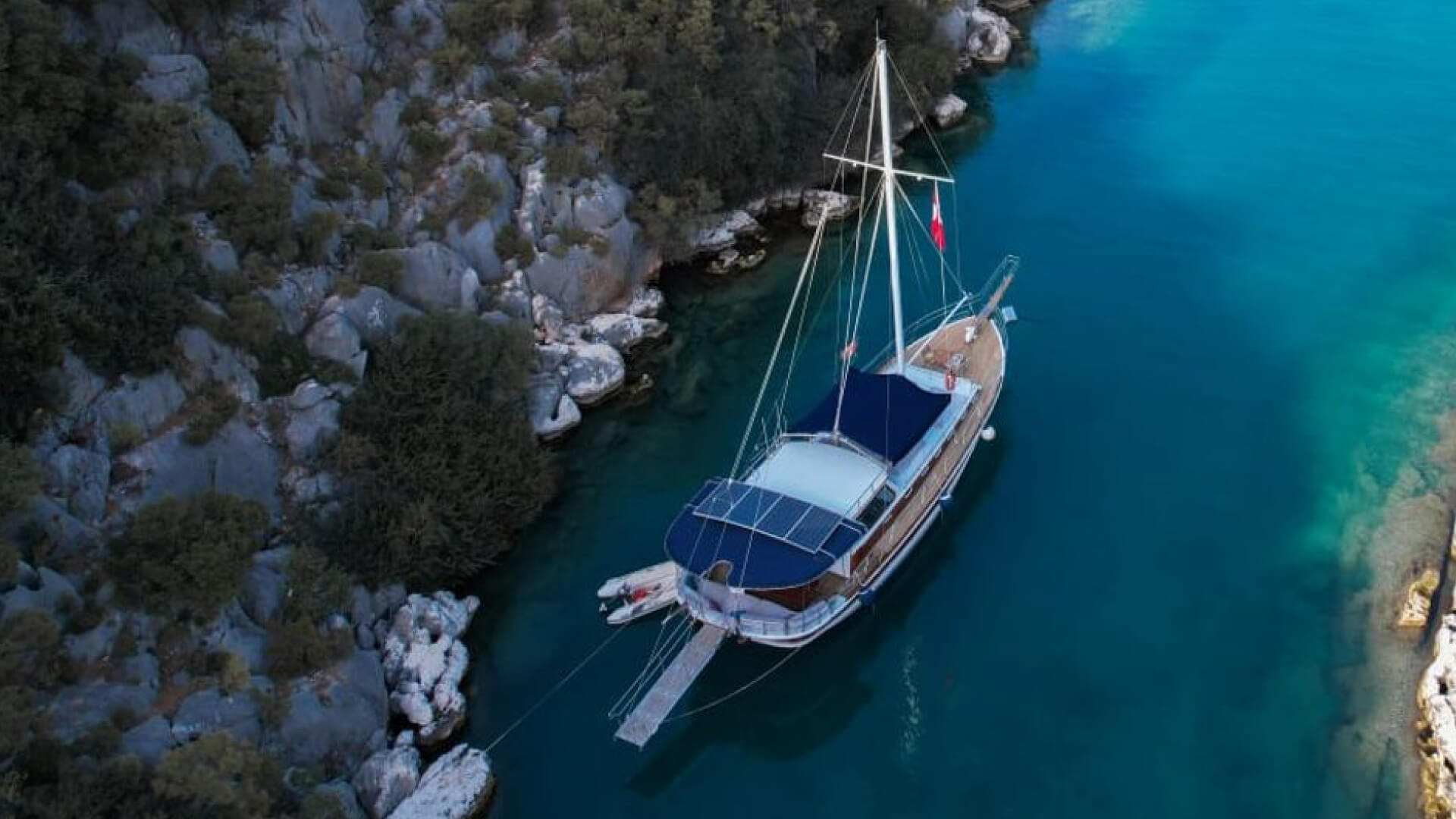 Kaş - Kekova Koyları Konaklamalı Lux Gulet 8 Kişi 19 Metre