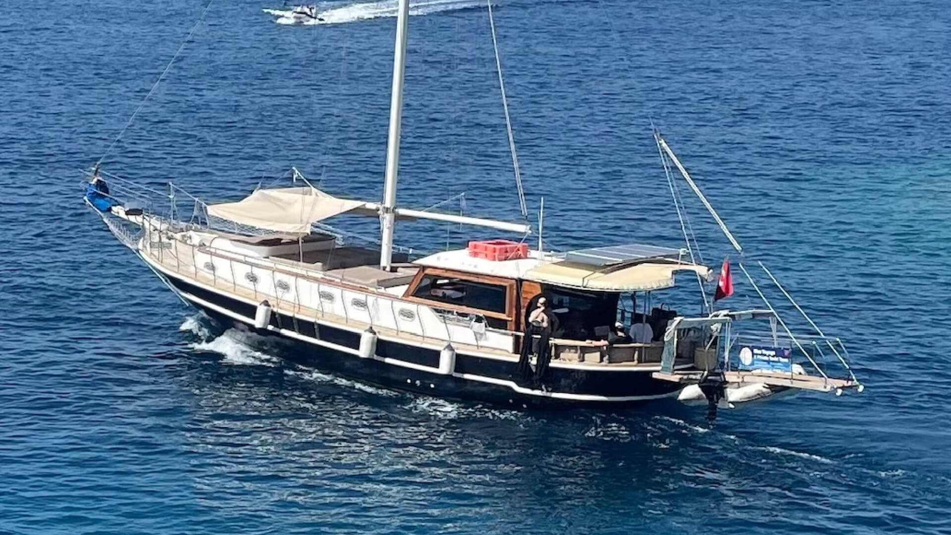 Kaş Kiralık Delux Konaklamalı Gulet 3 Kabin 17 Metre