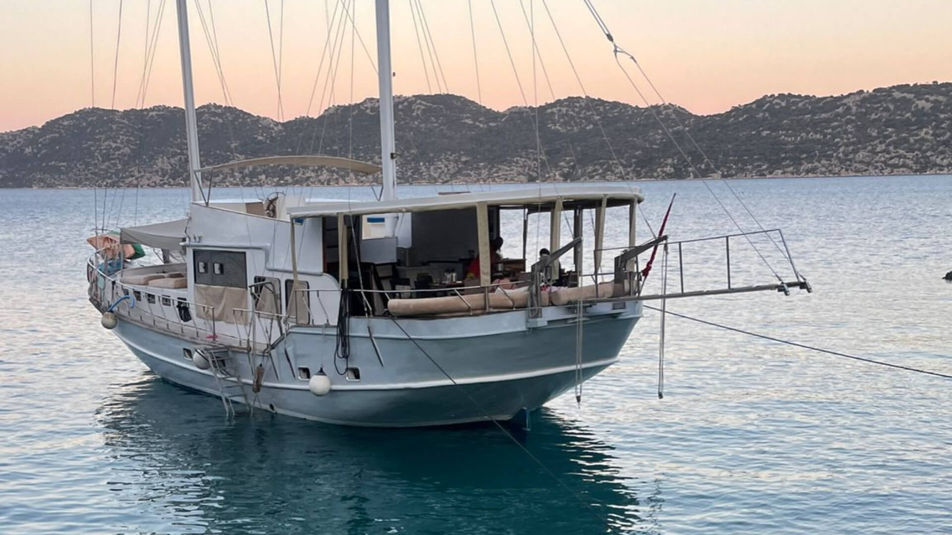 Kekova Konaklamalı Kiralık Sdandat  Gulet 5 Kabin 24 Metre
