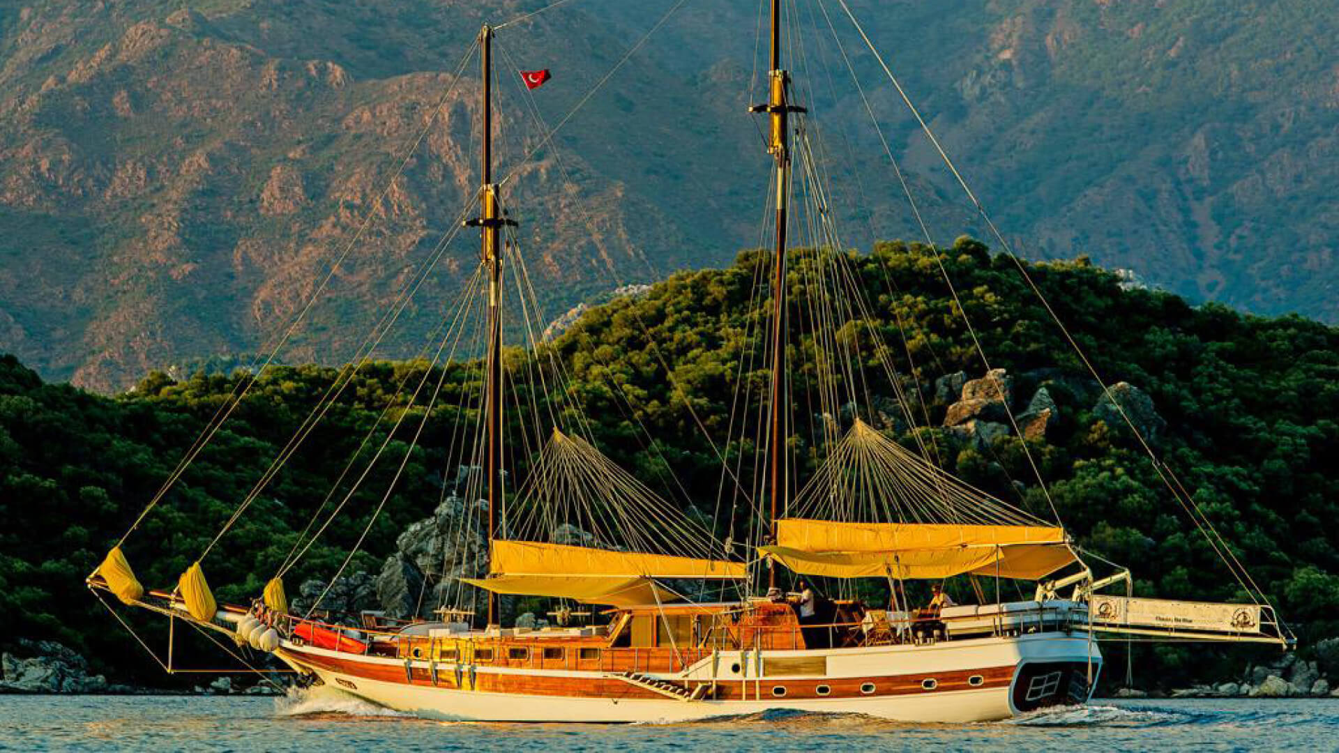 Marmaris Delux Gulet 6 Kabin 25 Metre