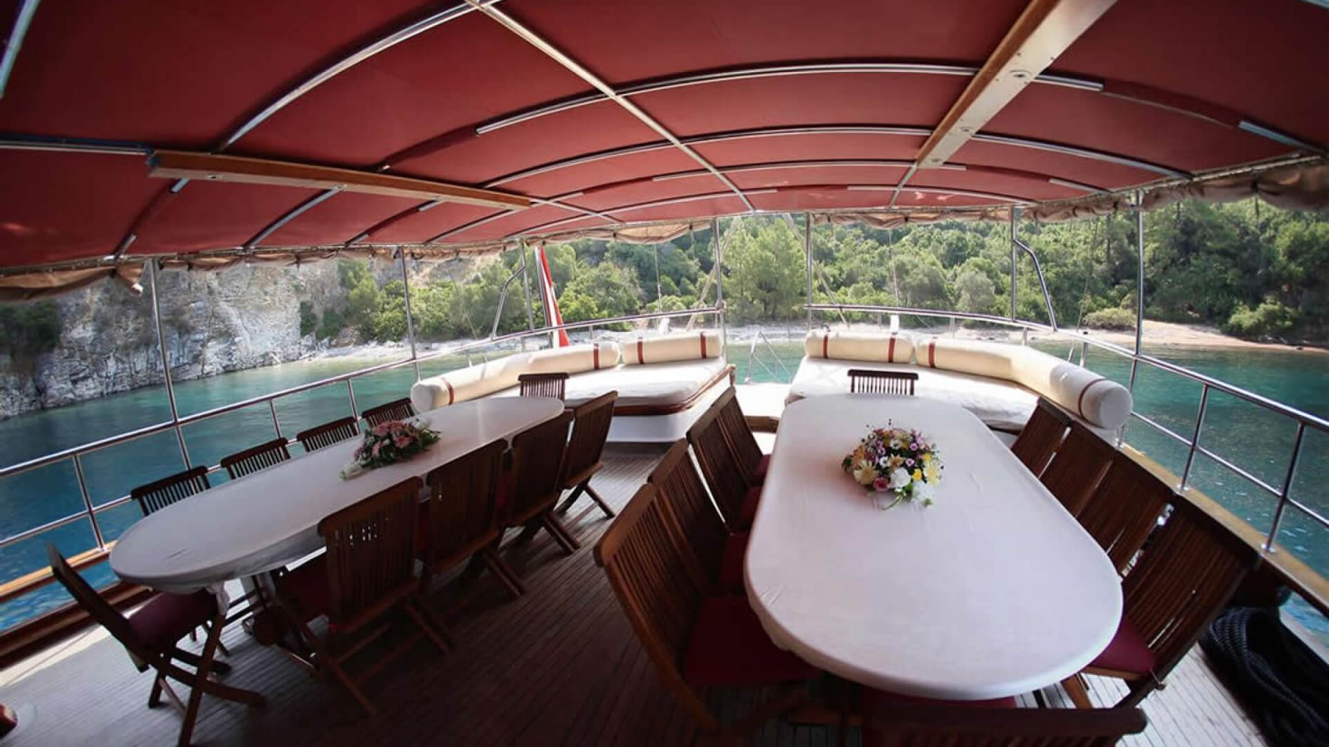Mavi Yolculuk Konaklamalı Lux Gulet 11 Kabin 39 Metre