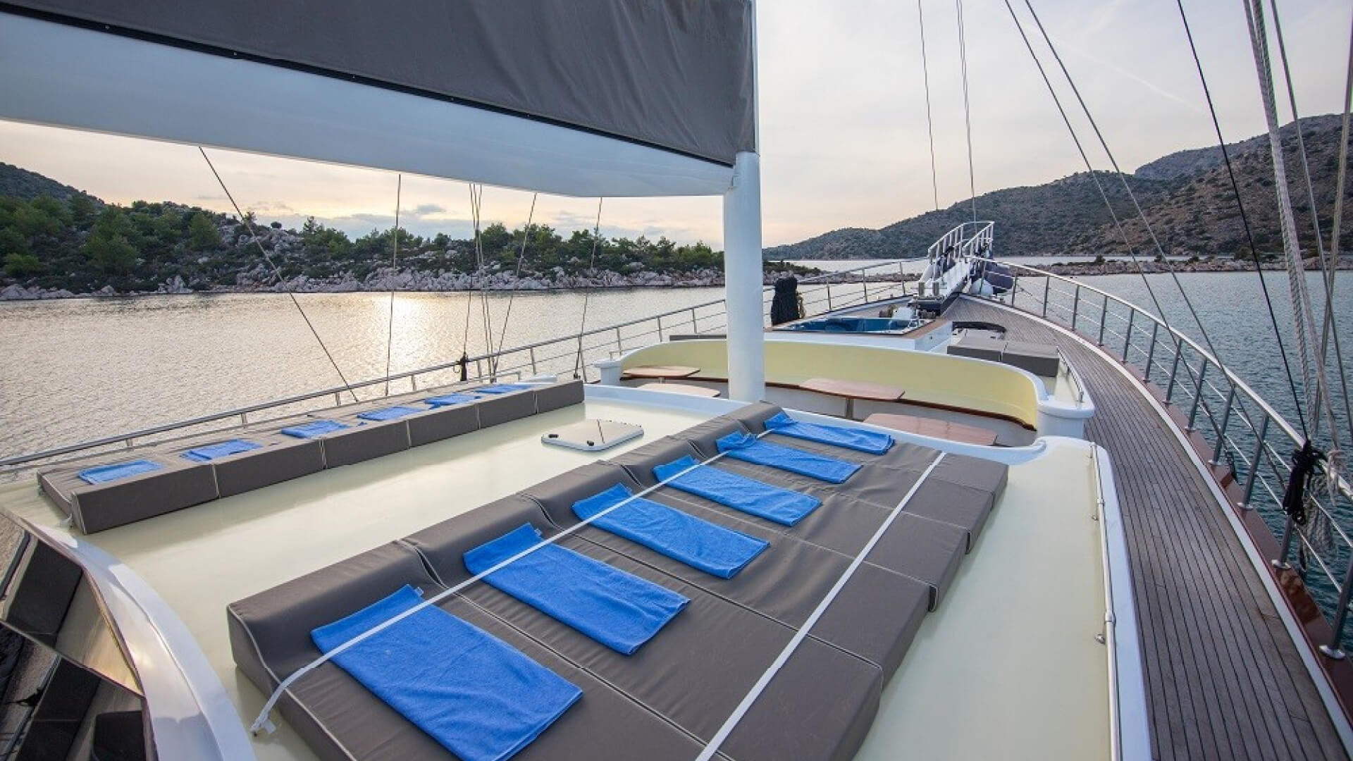 Marmaris Mavi Yolculuk Exculive Gulet 10 Kabin 40 Metre