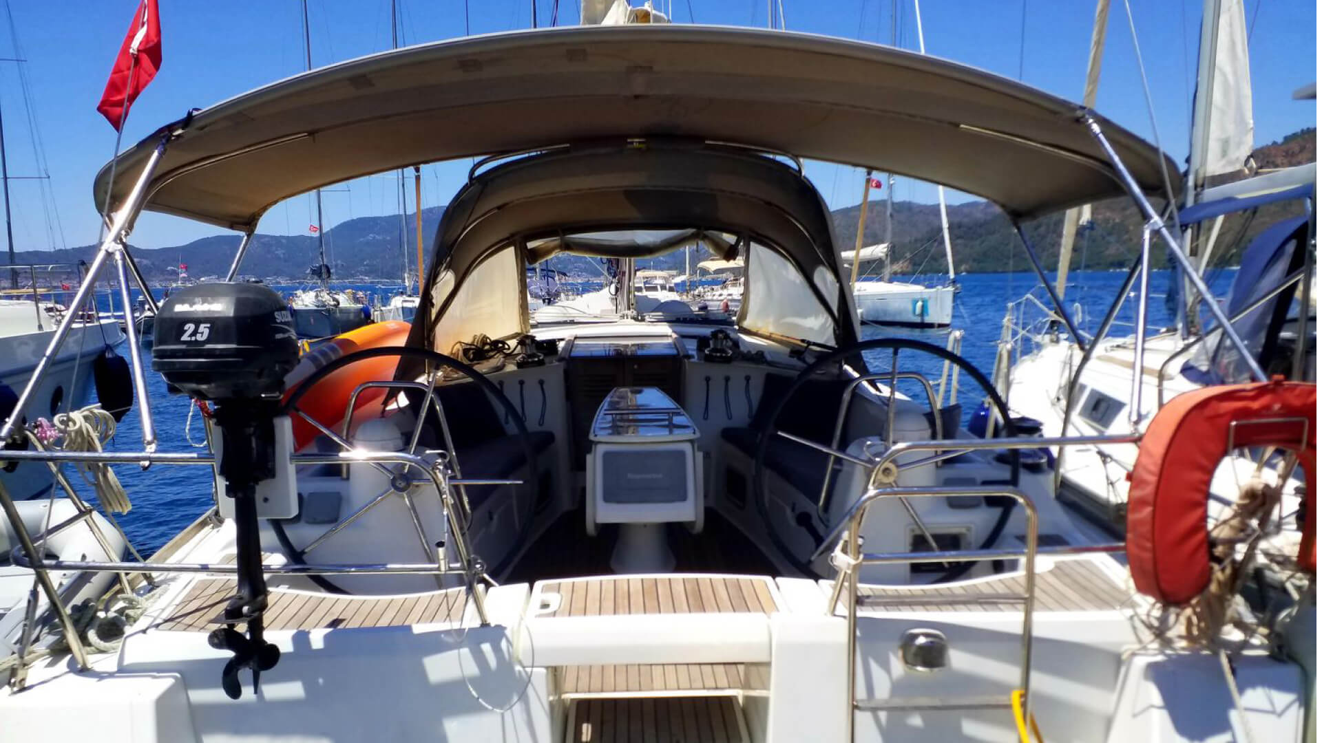 Beneteau Oceanis 40 2 Kabin 13 Metre Kaptanlı Yelkenli