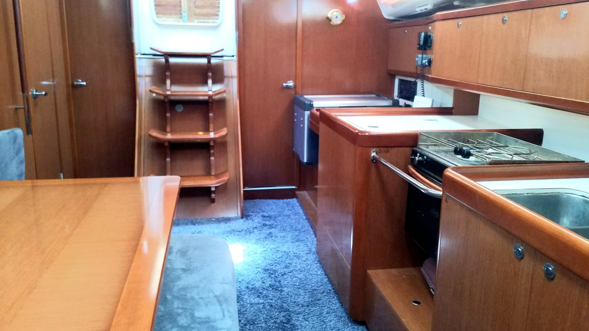 Beneteau Oceanis 40 2 Kabin 13 Metre Kaptanlı Yelkenli