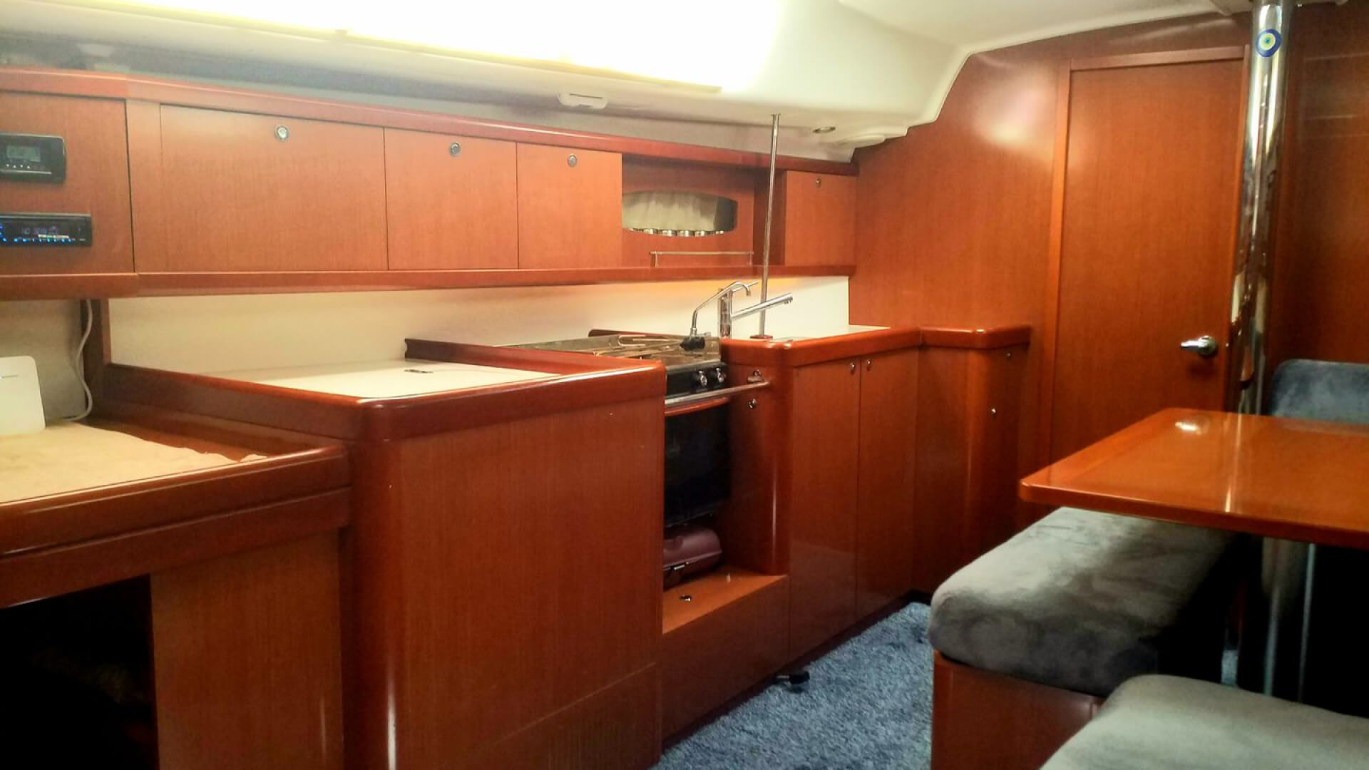 Beneteau Oceanis 40 2 Kabin 13 Metre Kaptanlı Yelkenli