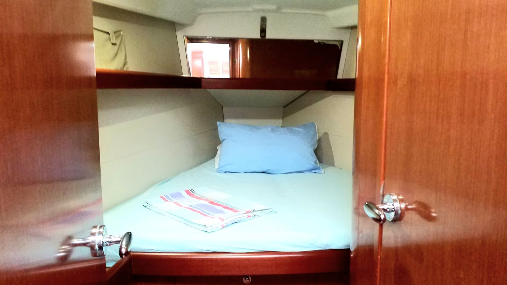 Beneteau Oceanis 40 2 Kabin 13 Metre Kaptanlı Yelkenli