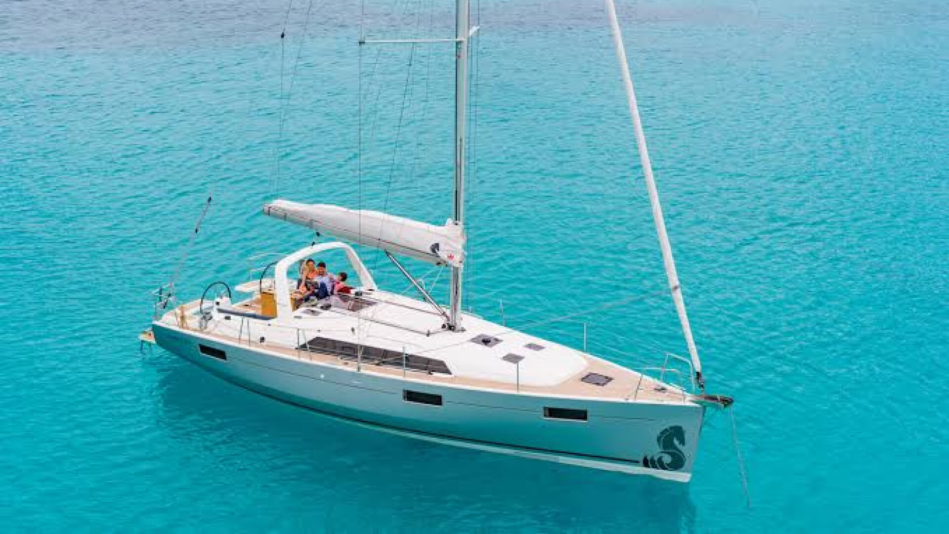 Kiralık Beneteau Oecanis 41.1 - 3 Kabin 13 Metre
