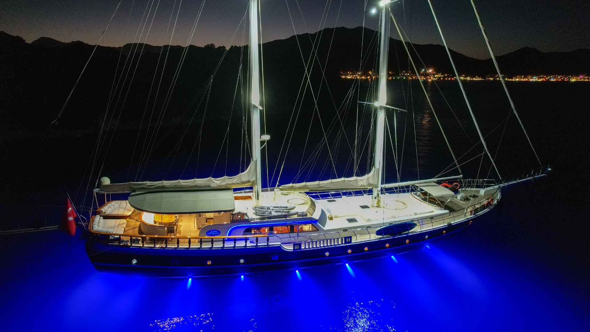 Satılık Vip Gulet 6 Kabin 36 Metre