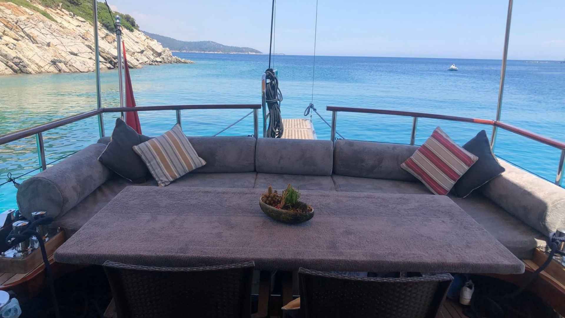 Konforlu ve Gösterişli Gulet ile Bodrum Tekne Turu