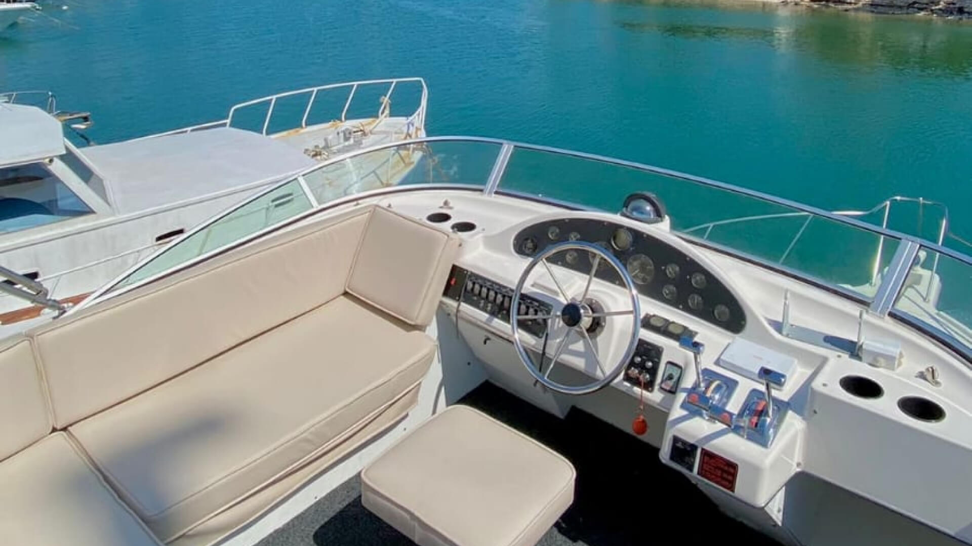 Çeşme Delux Motoryat Bayliner 3587 3 Kabin 12 Metre