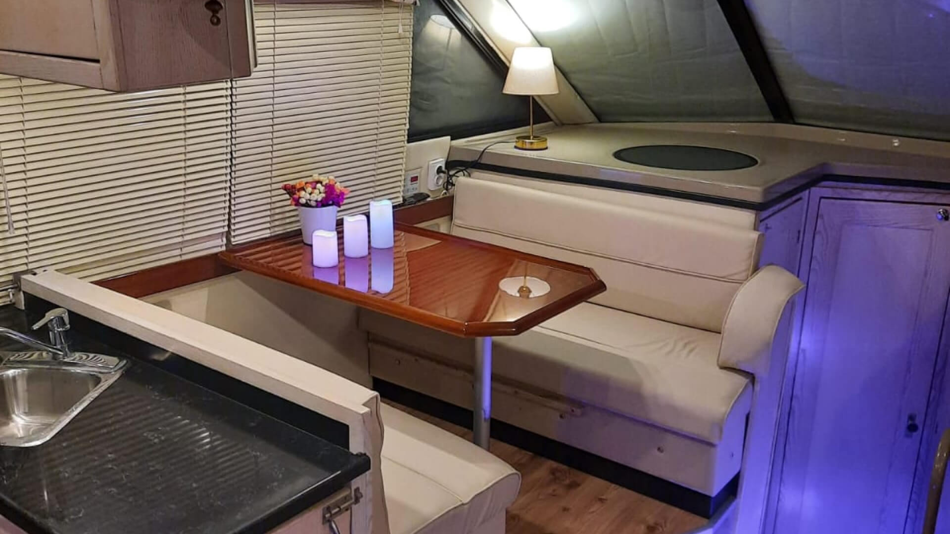 Çeşme Delux Motoryat Bayliner 3587 3 Kabin 12 Metre
