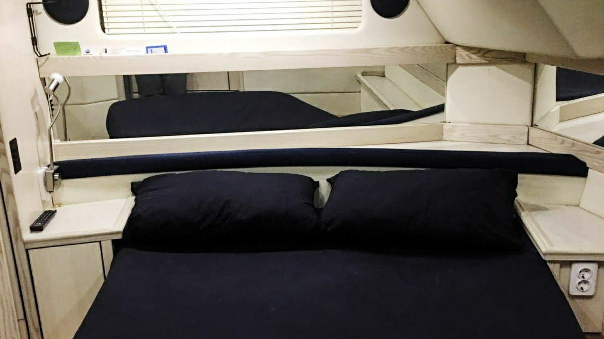 Çeşme Delux Motoryat Bayliner 3587 3 Kabin 12 Metre