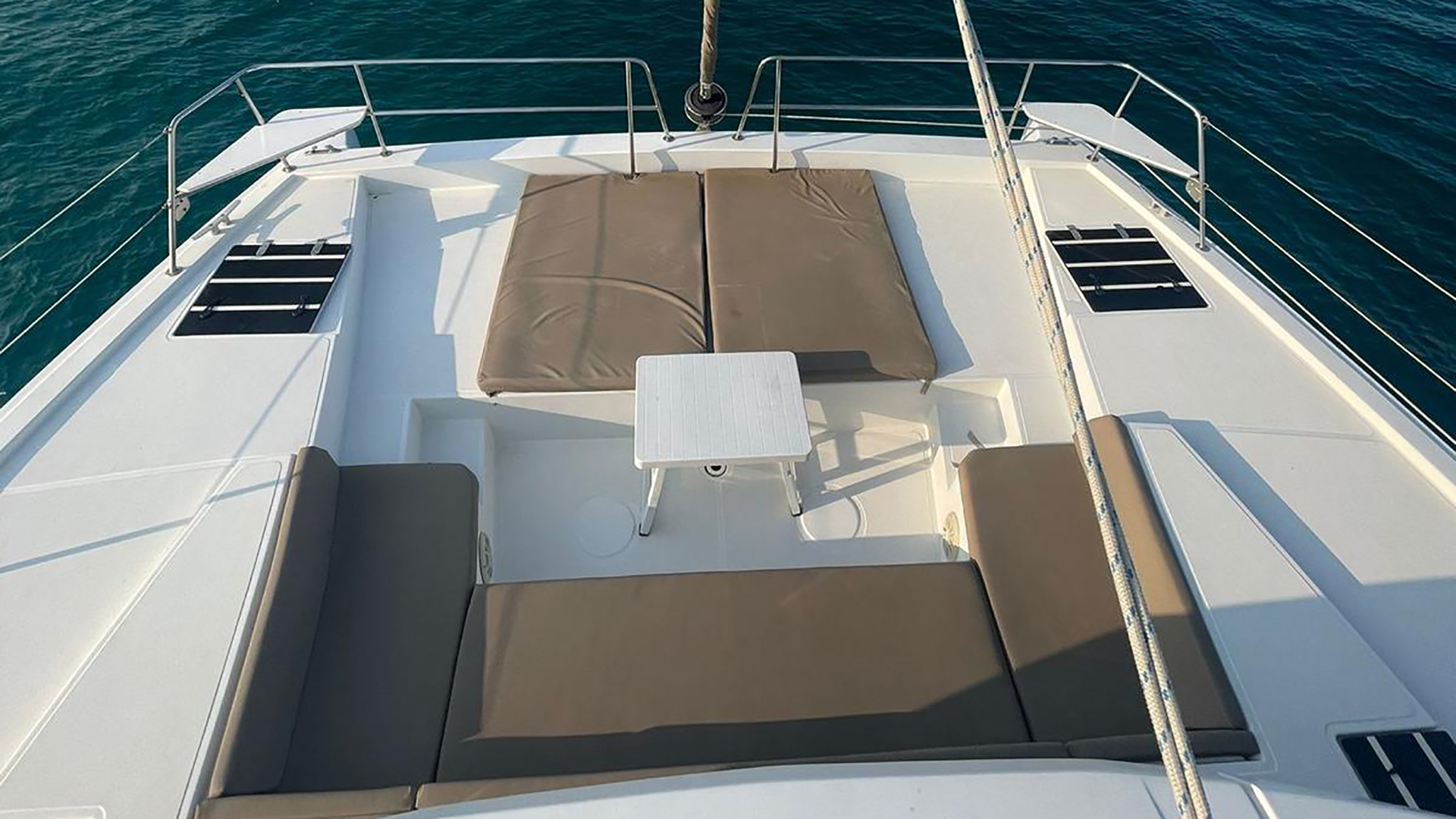 Bali 40 Katamaran Kiralama 4 Kabin 12 Metre