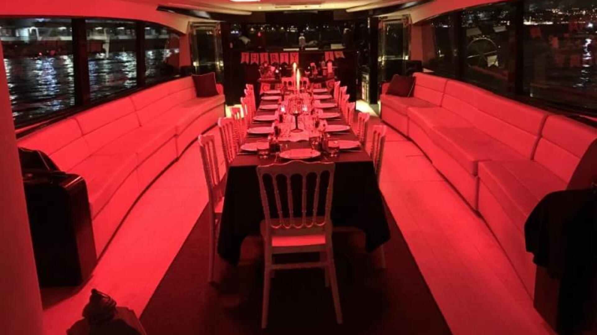 Delux Motoryat Boğaz Turu 2 Kabin 24 Metre