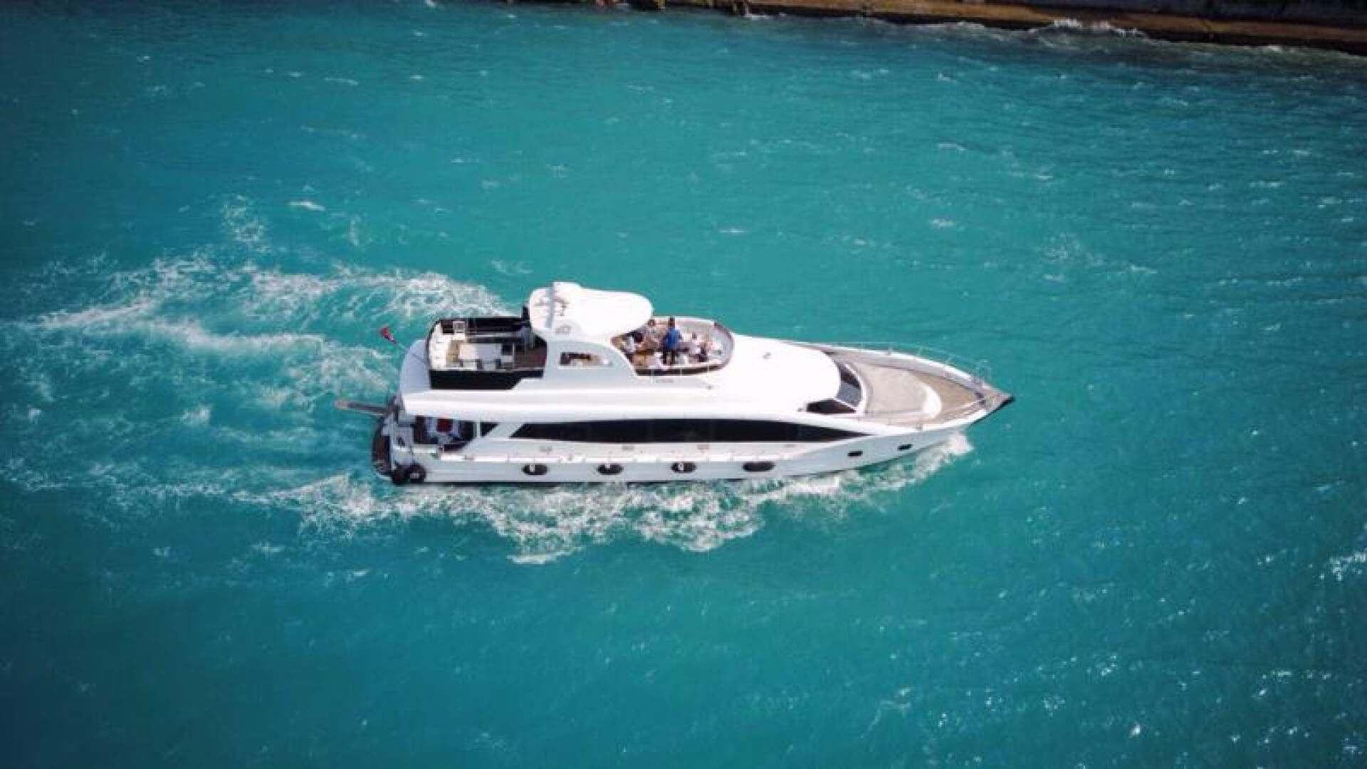 Delux Motoryat Boğaz Turu 2 Kabin 24 Metre