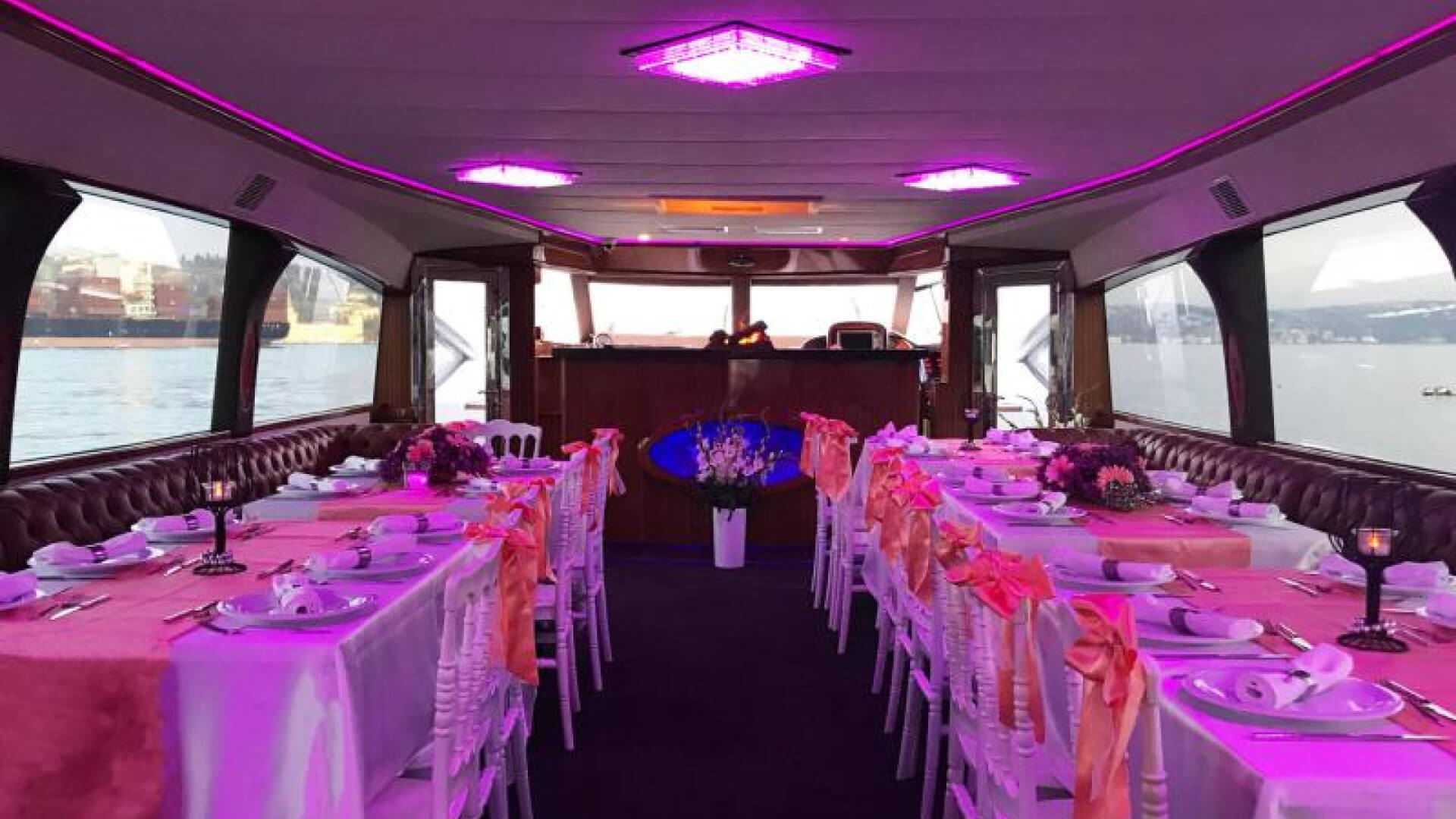 Delux Motoryat Boğaz Turu 2 Kabin 24 Metre