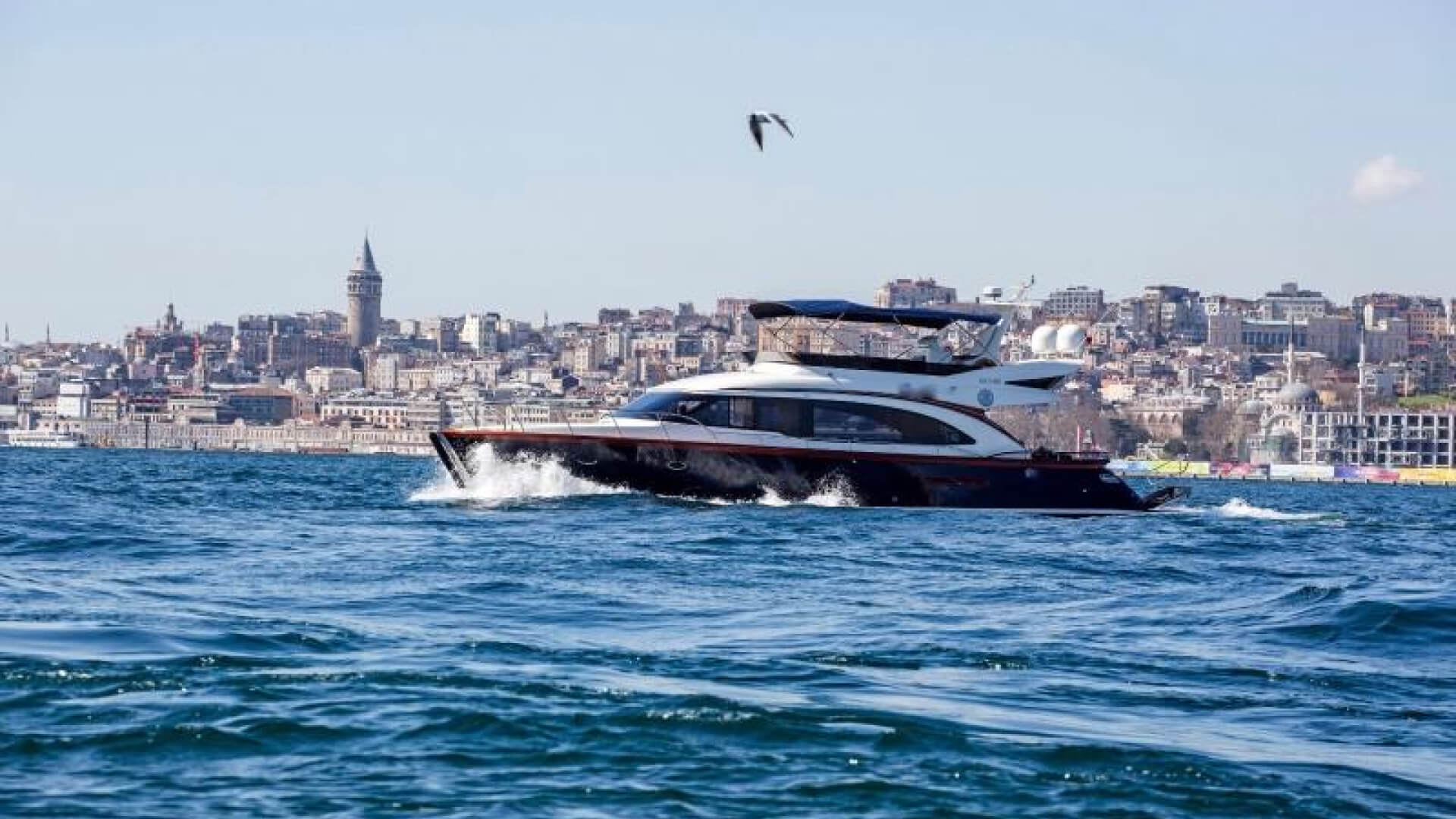 Delux Motor Yat Gezi Teknesi 19 Metre 2 Kabin