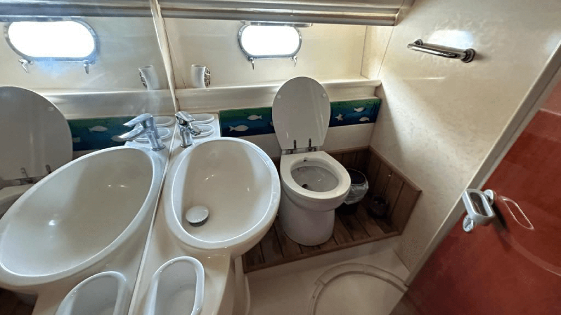 Saatlik istanbul Boğaz Turu Motoryat Kiralama 6 Kişilik 15 Metre